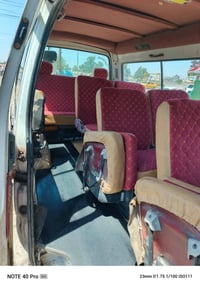 السلا م عليكم من رخصة الادمن هاي السياره للبيع السيارة فتون ٢٠١٤ اف رق...