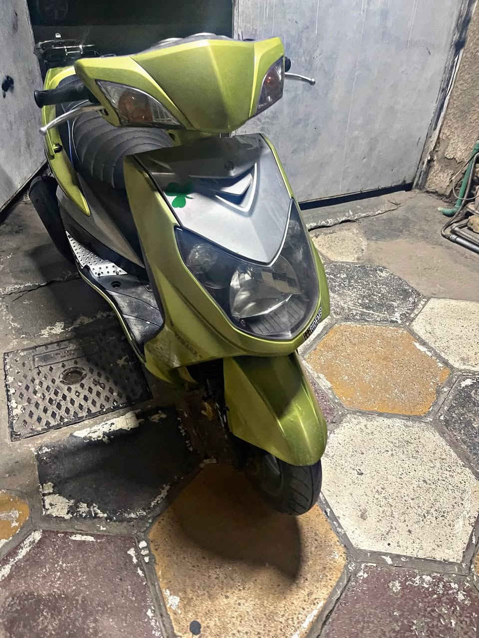 سلام عليكم سكنس 140مال رمبه كفاله عامه كفر ومكينه شلعه و معدل ألون مميز العنوان /شهداء البياع الشارع السعر950 وبيه مجال ***********
