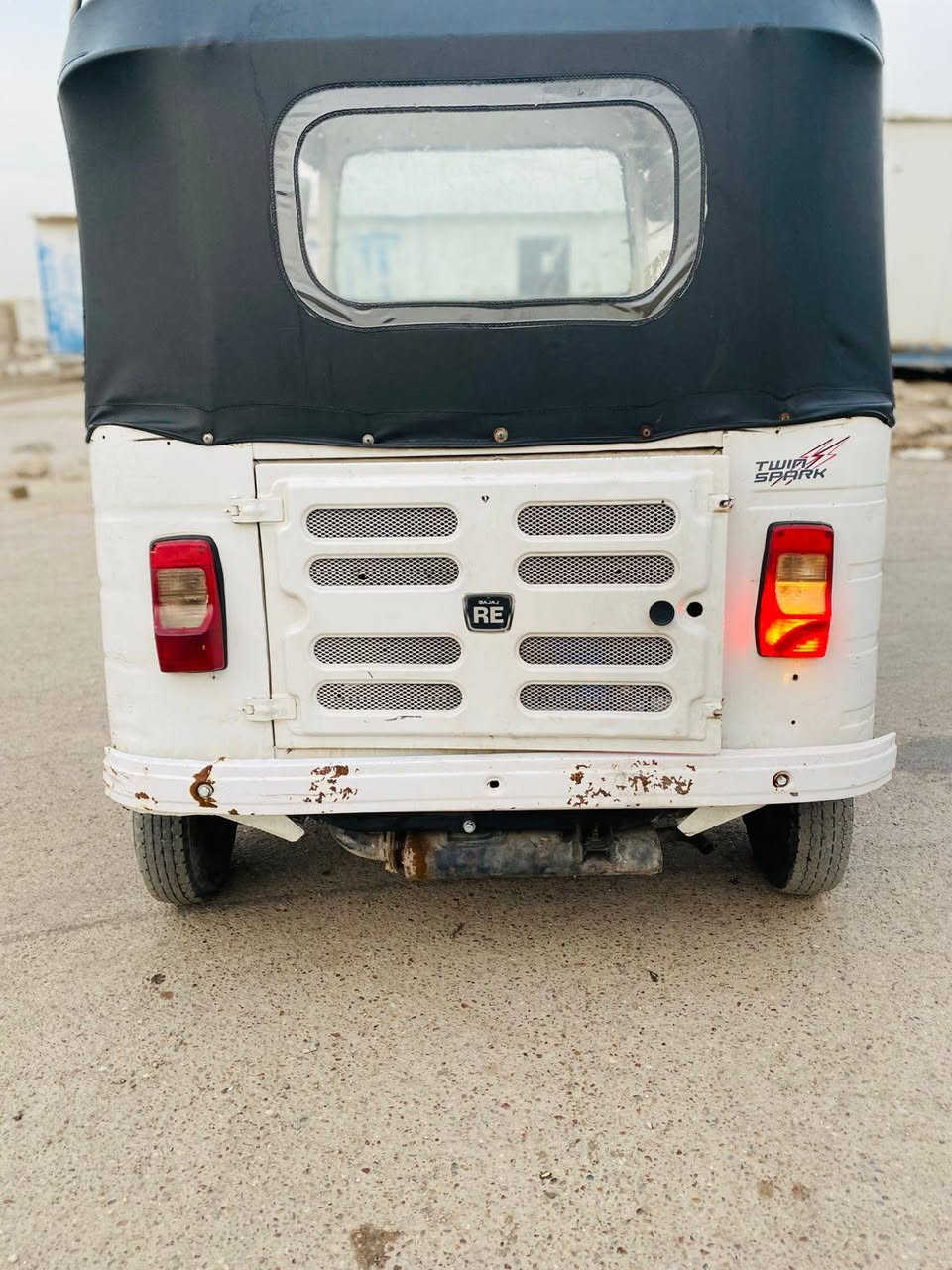 تكتك مديل،20شهر،العاشر رقم،بغداد بيه صفحه،صبغ،مكينه تجفيت درجه اولا تخبل السعر5و700,وبيه مجال مكان،مدينه،***********
