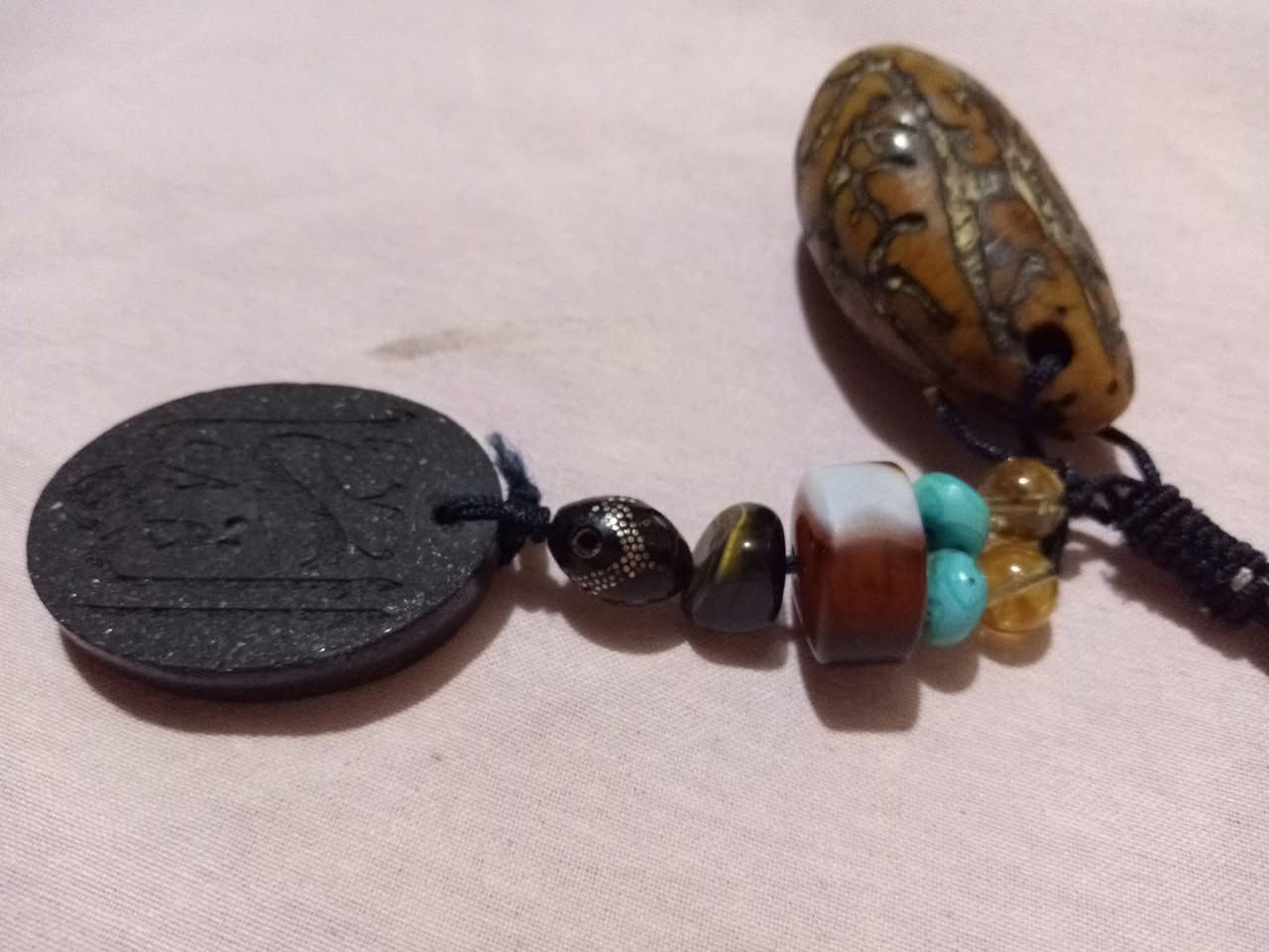 ( حجر عباس أباد الأصلى محفور بأسم الله القهار )
( زهرة عود الصليبة الأصلية )
( مطعم بحجر الفيروز وحجر السترين وحجر العقيق السليماني وحجر اليسر وحجر عين النمر )


**إذا كنت صاحب هذا الإعلان وتريد حذفه لأي سبب، رجاءا أرسل رسالة إلى الدعم الفني**