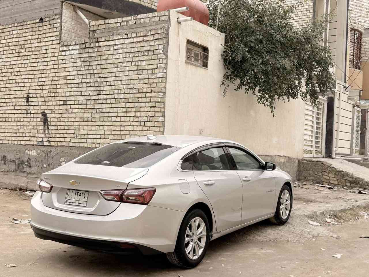 السلام عليكم 
للبيع ماليبو  2020 فئه الLt معوقين باقيلها اقل السنه وتخلص حادثها خشم البنيد طخه كلش بسيطه وصور الحادث مرفقه بالمنشور السعر ١١٥ وبيها مجال مكاني نجف الاشرف رقم***********
