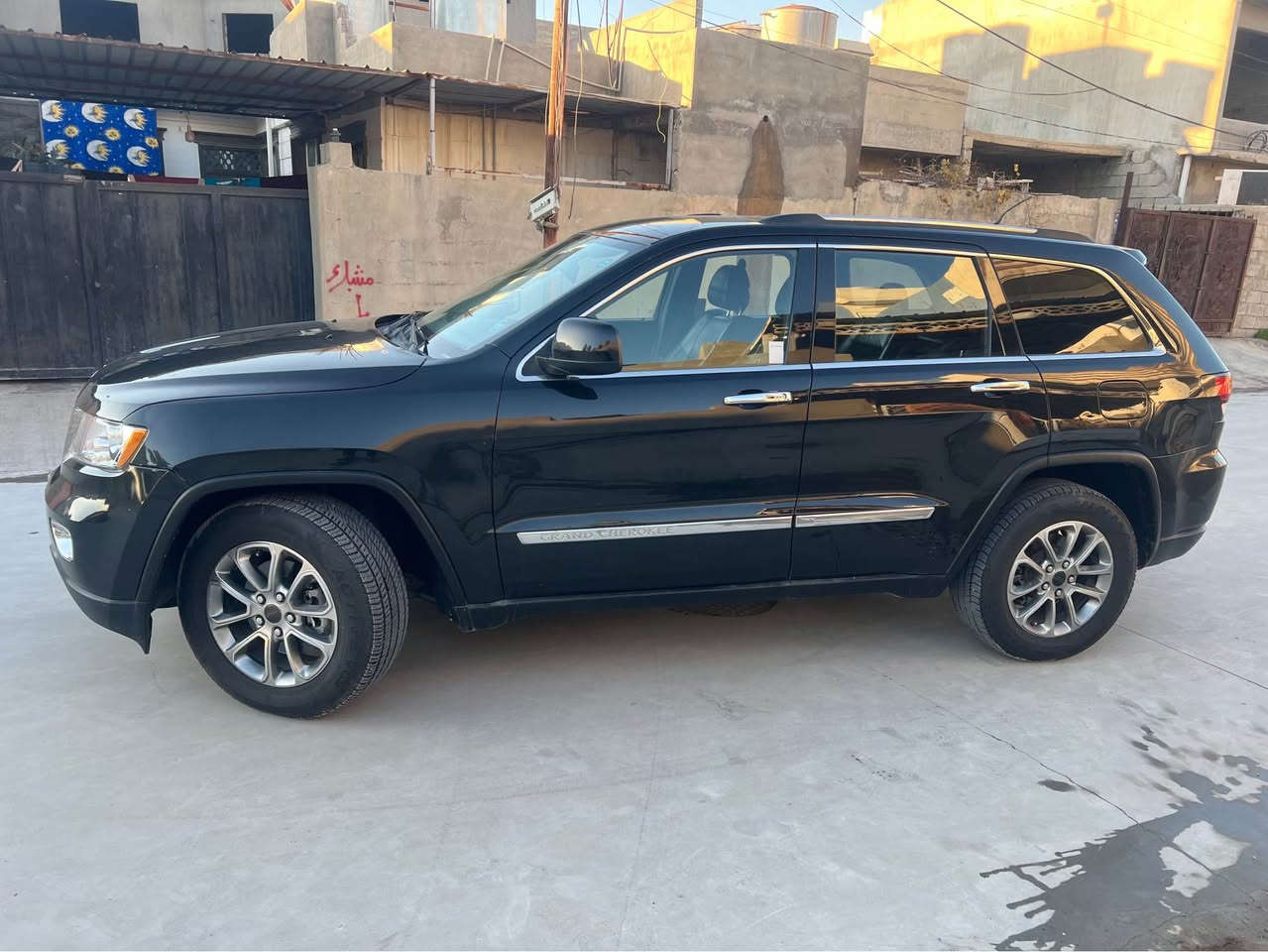 سلام عليكم جيب للبيع 2011 سنويه هزه جديد كير مكينه ابشرط تدفئه تبريد ابشرط اربع تايرات جديد ضرر بونيد +جاملغ سايق شبرين فقط عنوان كركوك حي عسكري استفسار رقم *********** كركوك, العراق
