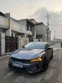 للبيع K5 موديل 2022 وارد امريكي رقم سليمانيه دولي مواصفات نص فول  ضرر ...