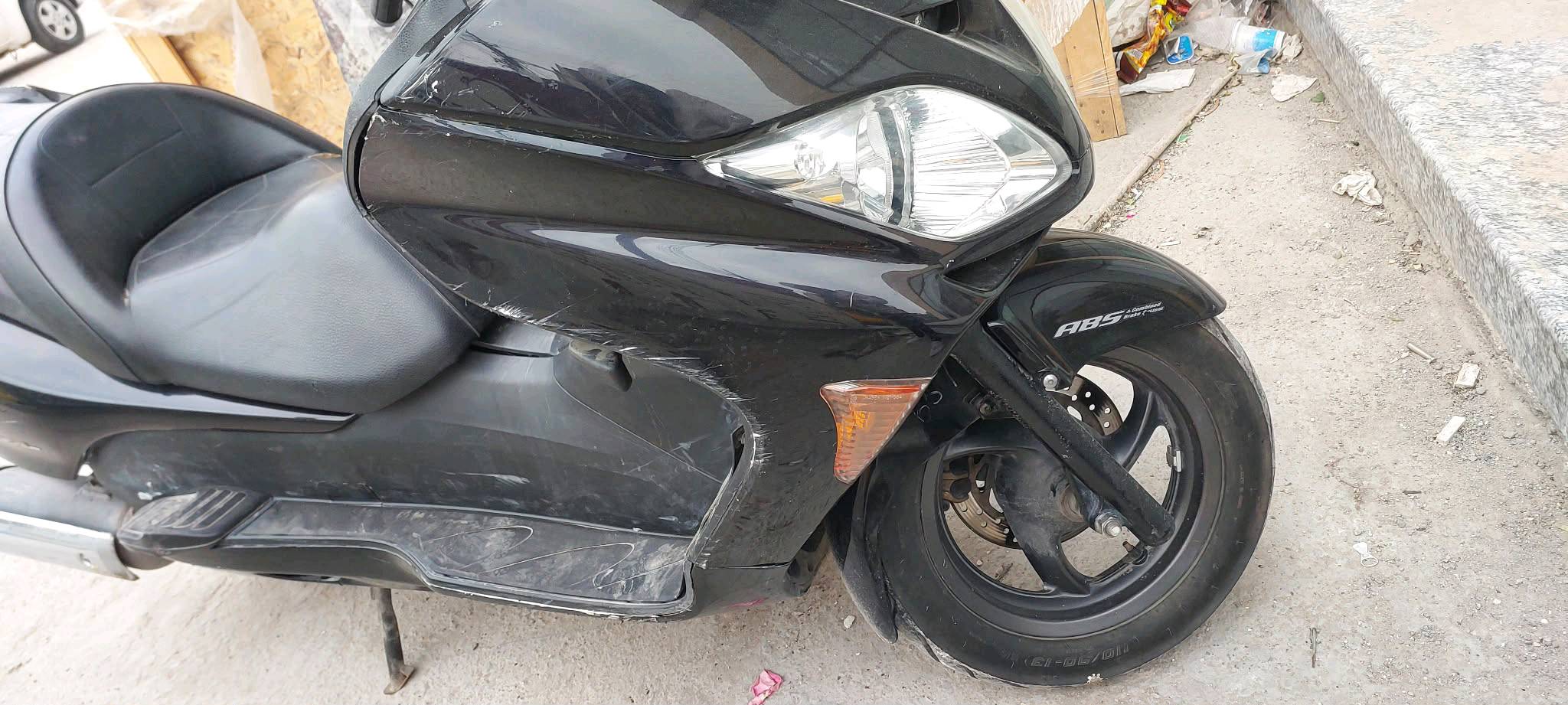 فورزه 8/0 للبيع مكينه وكير وكهربائيات كله مكفول ما بيه اي نقص 
بغداد جسر ديالى القديم 