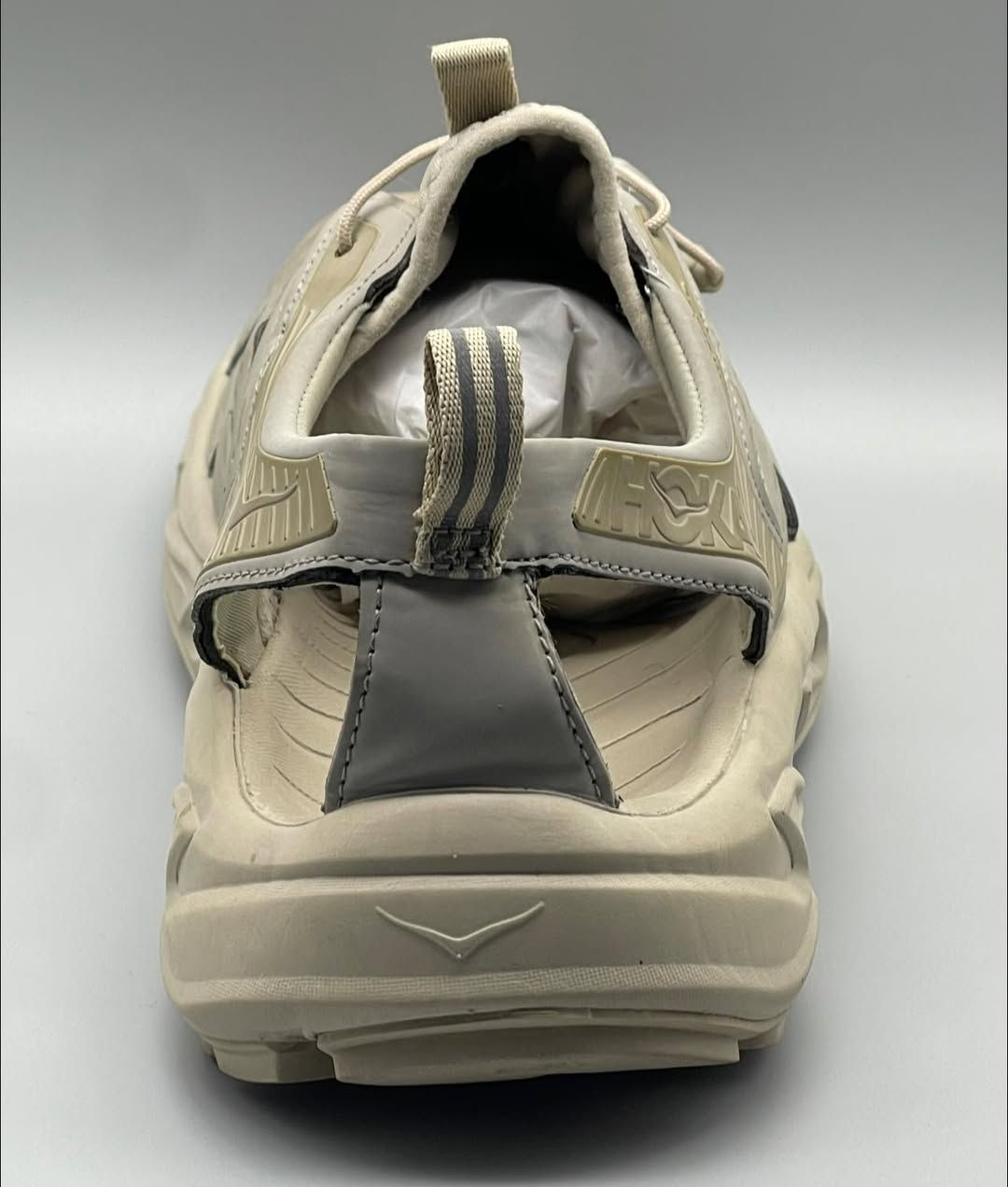 صندل HOKA وكاله اورجينال نضافة 100‎%‎

قياس : 44
طول القدم : 28

MADE IN VIETNAM

غير مستخدم

———————————————-

يوجد توصيل 🚚 ( بغداد - محافظات العراق )

☎️رقم الهاتف : ***********

للحجز - دايركت
