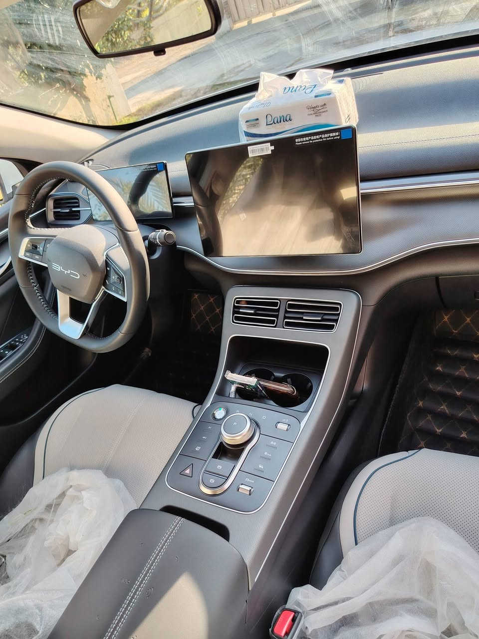 بي واي دي BYD دستروير 2025
ماشيه 600 كيلو 

( مثبت لوحات بغداد ) 

بانزين + هايبرد + كهرباء 

غراضهه كامله ( شاحنه معالج بنجر وبعد هواي تفاصيل ) 

المواصفات معروفة 

بصمة وكارت 

شاشة قلاب 

كشنات ابيض رياضي 

مكاني بغداد حي الجهاد 

السعر 20000000 مليون دينار عراقي قفل (مثبت لوحات بغداد ) تحويل مباشر المشتري تكلفه فقط 65 الف رسم نقل ملكيه 

***********

***********

رجآ لحد يكسر بحلال العالم كلشي اكو بل معارض ما عجبك السعر او المنشور عبره
