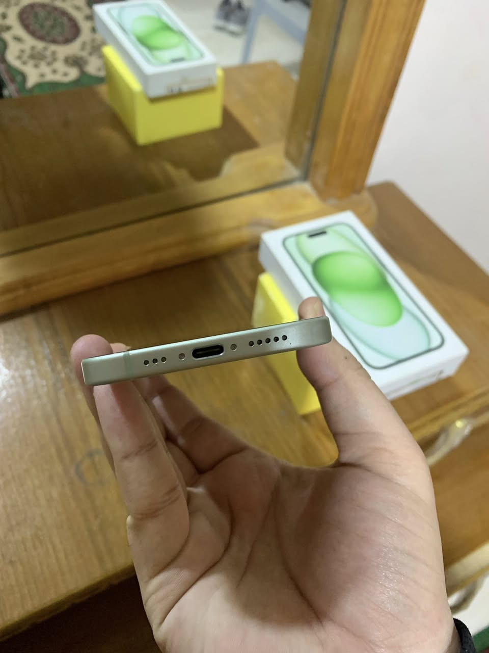 ايفون ١٥ عادي اخو الجديد جهاز يلمع شرق اوسط كارتونته وياه ذاكرة ٢٥٦ كيكا بطارية ٨٤ جهاز راقي جداً واستخدام قليل سعره ٧٢٥ الف وبي مجال جداً جداً بسيط على كد كروتك مكاني ميسان حي الشهداء خاص موجود
لايوجد توصيل بيع فقط ..
معلومة الجهاز سعرة مناسب .
ملحقات الجهاز كارتونه.
مايعجبك الجهاز اعبر المنشور ..


**إذا كنت صاحب هذا الإعلان وتريد حذفه لأي سبب، رجاءا أرسل رسالة إلى الدعم الفني**