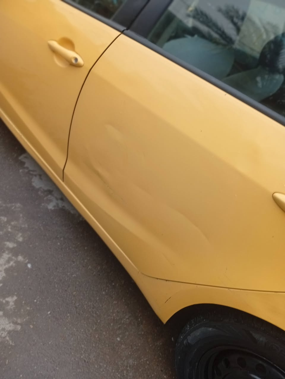 السلام عليكم فورتي ٢٠١٦ حادثهة حوض سحب بدون كص وبيهة طخطخات خفيفه مذكورة بلتصوير عليهة هيئه وغرامات ١٢ورقه .رايدها ١٠٠ تنزل ١٢ مال غرامات وهيئه تصير ب٨٨ بيها مجال بسيط 👍
نضام ايكو 🔴
مانع انزلاق🔴
تحكم ستيرن 🔴
للاستفسار ***********
رجاءا مو شراي لتعامل سيارة مال جني✅
مكاني بغداد جديده
