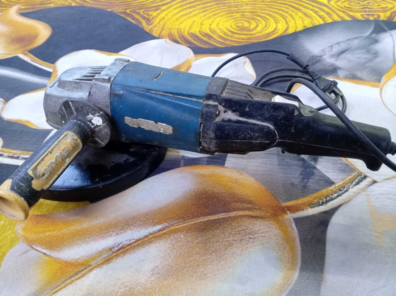 كوسره وسط 180للبيع للتصال***********
