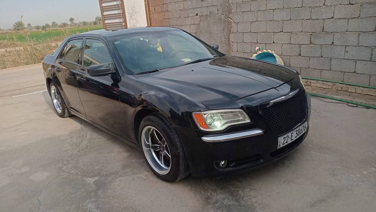 السلام عليكم 
اوباما موديل ١٢ اربيل بأسمي تحويل وكاله مباشر سنويه جديدة هزة جديد مكينه وكير تخم تاير كله جديد ومكفول حدادية أمامي وخلفي عربانه جديدة شاشه جبيرة كير طيارة ٨ نمر داخل جلد صاج ماشيه ١٧٧ حقيقي سيارة جاهزة ما ناقصها شي 
حادثها جاملغ وبنيد فقط السيارة صافيه لا شخوط   السعر ١٦٨ وبيها مجال  
مكان السيارة بابل 
***********
