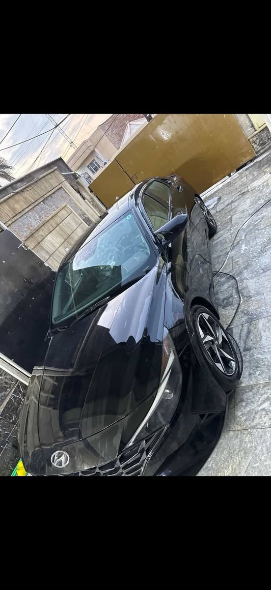 هيونداي النترا (2023)
🚘 وارد أمريكي
🛠️ حادثها فقط البابالخلفي من جهه السائق وشويه الجاملغ الايمن. كلش حلو حادثهه (صور الحادث مرفقة)
📄 السيارة باسمي رقم وسنوية بغداد الجديد 
⚙️ محرك 2000 دوش
🧊 تبريد ثلج
📱 شاشة متصلة ليزرية كبيرة
🔌 منفذ USB عدد 2
📲 شاحن لاسلكي
🛣️ تحديد مسار + قيادة ذاتية
🎮 تحكمات ستيرن
⚡ مانع انزلاق
📡 رادار أمامي + رادار نقطة عمياء
🅿️ توقف ذاتي
🎥 كاميرا 
✨ استخدام شخصي والسيارة كلش نظيفة
للاستفسار الاتصال على الرقم.     ***********@
