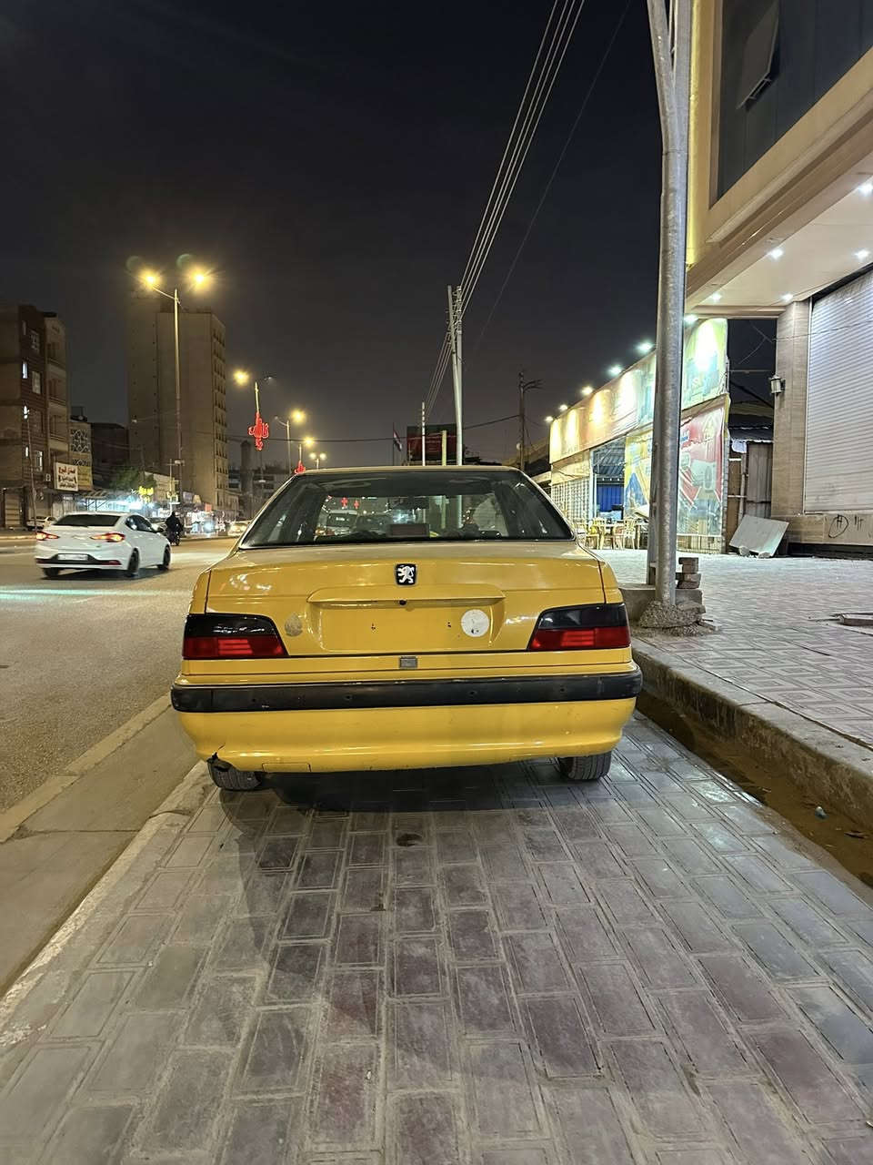 بارص للبيع 2015 مكينه بيها بدايه خيط بخار  بيها جاملغ وباب صبغ غير هاذا مابيها مكاني بابل مركز المدينه السعر 35 وبيها مجال قليل  للاستفسار ***********
