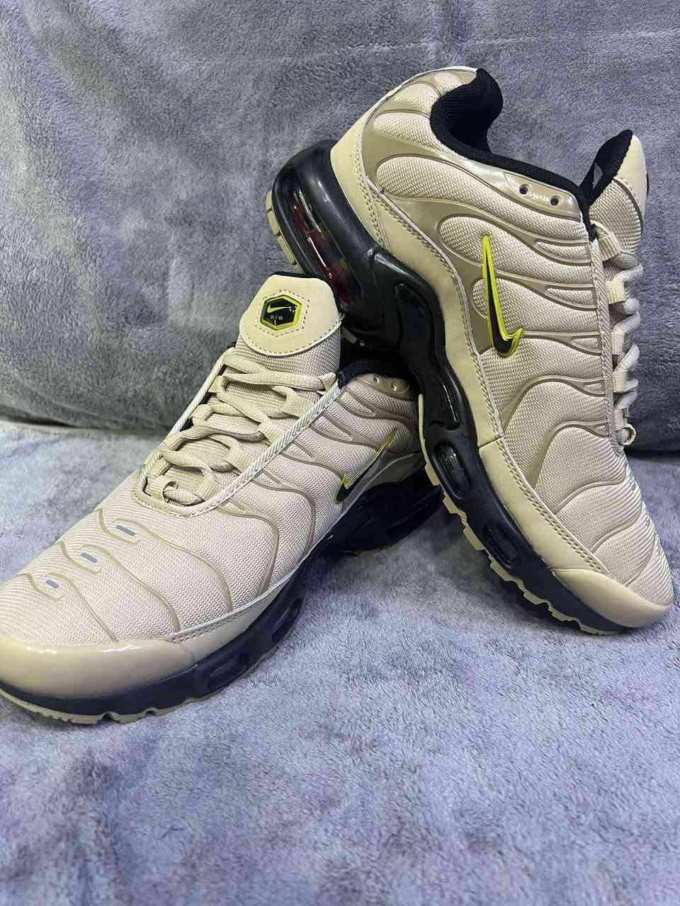 سعر ٢٥ متوفر توصيل ***********
