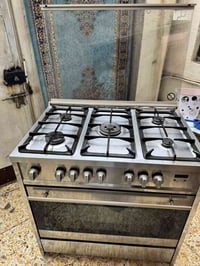 طباخ ميلانو • ٩٠×٦٠ • ٥ عيون