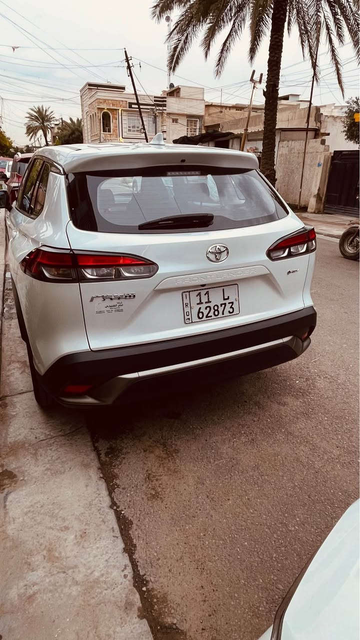 السلام عليكم فورت لندر موديل 2025 هايبرد محرك 2000 بيضة خليجي ماشية 27  الف كم 
 كفالة عامة من شخط سيارة وكالة 
موصفات فول فئة s 
فتحة 
اشاري بل مري 
داخل جلد وكشن كهرباء 
رادار امامي ونقطة عمياء 
تبريد قطعتين
انارة داخلية لد بلادي 
رقم بغداد بااسمي  
السعر27 مليون و200بيهة مجال حك جية
مكان بغداد / حي الخضراء
*********** بغداد, العراق
