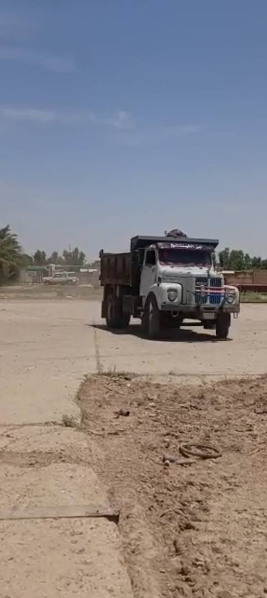 سلام عليكم سكانيه البيع رقم نينوه نكليزي باقي على تسلام موديل 73 مكينه عادي بلادي بتره تخم تايرات مكان بغداد ***********
