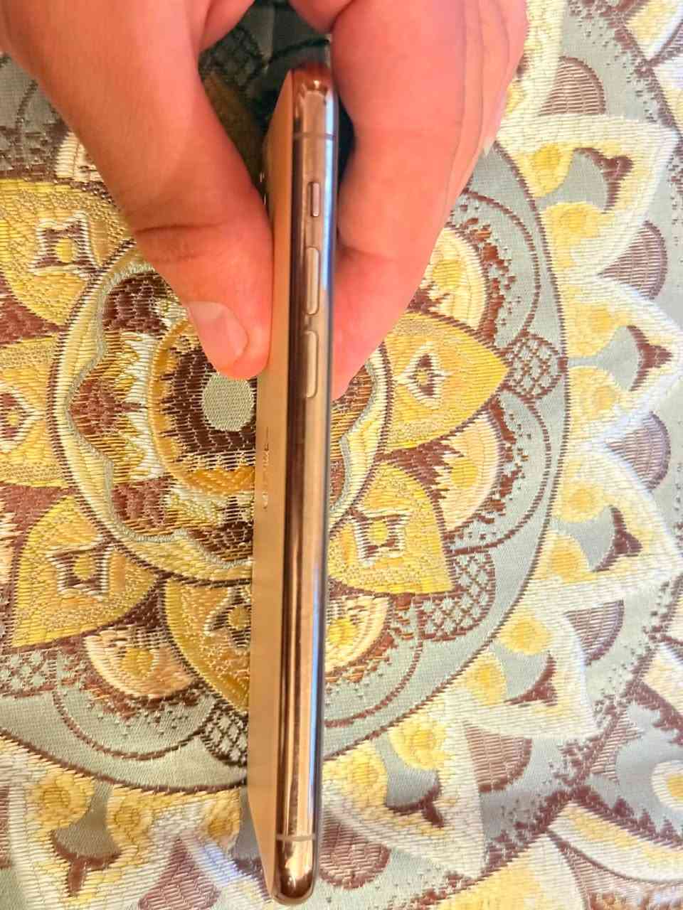 سلام عليكم 
iPhone 11Pro
جهاز جديد بمعنه الكلمه طخه مابي جهاز وتر لامفتوح ولا داخل صيانه الله شاهد مال بيت ذاكرته 256مو 64تمام 
رايده 275وبي مجال رحمه على والديكم مايعجبك اعبر المنشور ولاتكسرون بحلال العالم ***********هاذ رقمي بي واتساب
