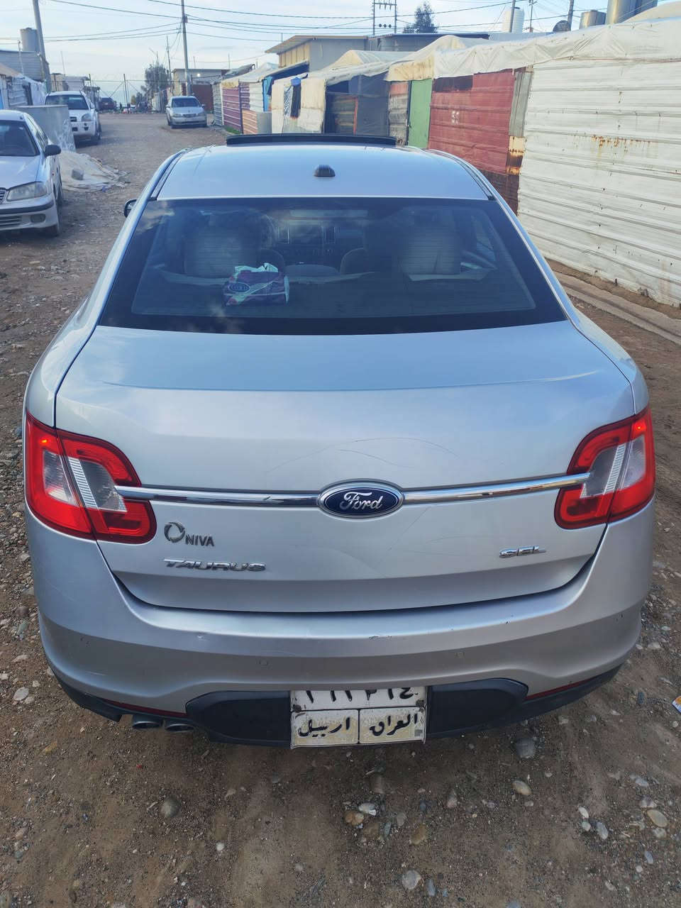 فورد تورس 2012 مكفوله من الصبغ و تعديل فقد بيه اشويه شخوط سياره جدا نضيف مواصفات sel  محرك  v6  ماشيه 240 الف km  عنواني دهوك *********** واتساب السعر  105 وبي مجال الطيبين
