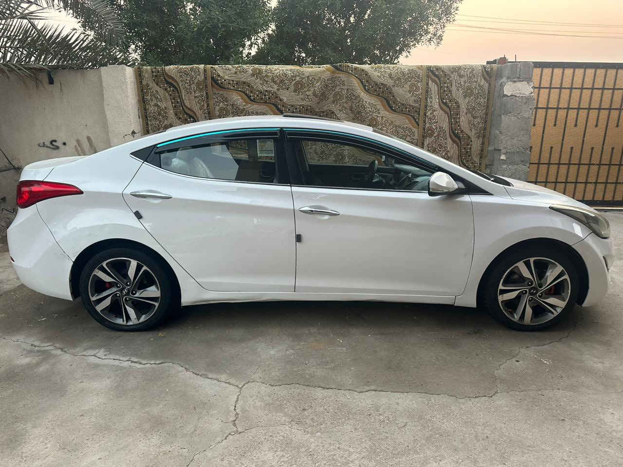 السلام عليكم
النترا 2014 خليجي 
كير محرك حلوات 
حداديه جديده 
تخم تاير جديد 
رقم انكليزي تحويل مباشر 
السعر 105 
العنوان كربلاء الحر 
***********
