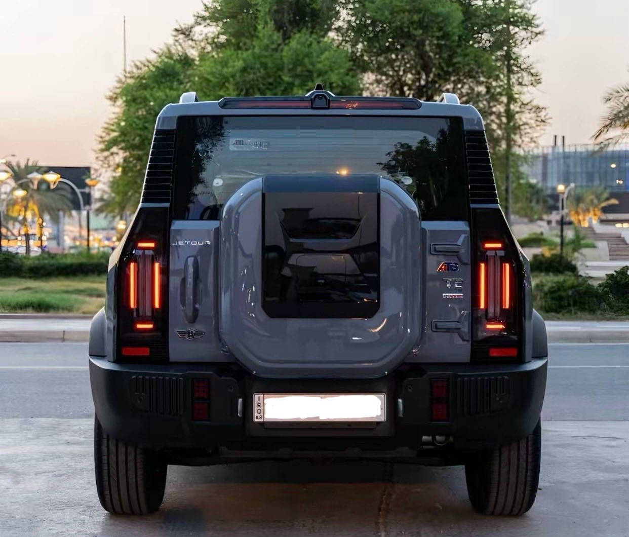 جيتور T2
الموديل: 2025 (هارلم)
مكفوله من ضربه وبارد
على وضع شركه

العداد: 21 الف كم 

رقمها اربيل تحويل او وكاله  مباشر بسمي

المحرك: 4 أسطوانات L 2.0 تيربو 254 حصان 

عزم الدوران (نيوتن-م): 390

ناقل الحركة: اوتوماتيكي دبل كلاتش من 7 سرعات

نظام الدفع: نظام دفع رباعي متطور 

الضمان الأساسي: 6 سنوات وعداد كيلومترات مفتوح

ضمان المحرك: 10 سنوات او 1،000،000 

بعدها داخل الضمان و الصيانة كلها داخل الشركة 

السياره فول مواصفات على اخير 

مكانها بغداد العطيفيه
استفسار :
***********
