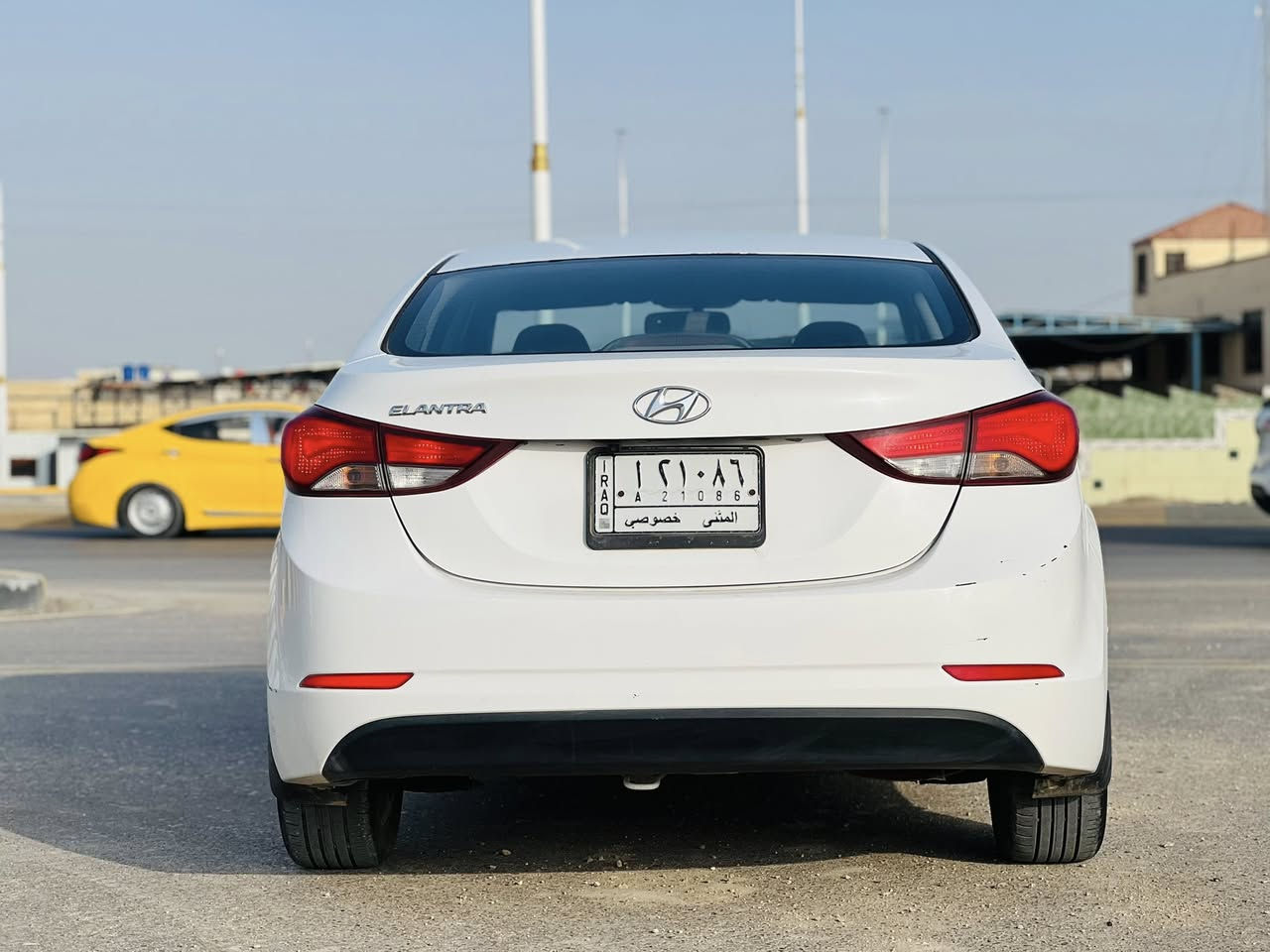 النترا 15خليجي 
محرك1800
بيها بارد جاملغ الامامي 
نص فول 
حداديه كرتون جاهزه السياره 
رقم مثنى مداور مباشر 
السعر 130$وبيها مجال 
الاستفسار اكثر ***********
مكان السماوه السوير
