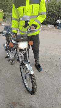 دراجة نارية • موديل 23 • أوراق أصلية