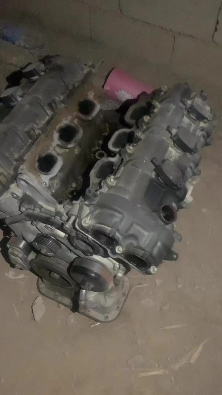 محرك 3600 شغال نقص بس زناجيل تعبانه ويا براد ونوزلات وثلاجه وحساسات كامله غراضه ***********
