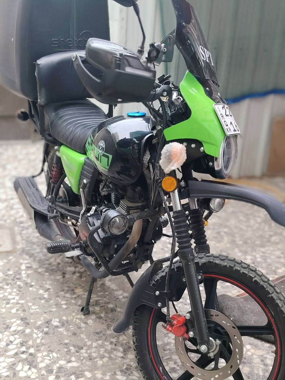 السلام عليكم من رخصت الادمن دايوان للبيع مرقمه انكليزي بسمي سنويه زيروه موديل 25 السعر خاص لاستفسار على هاذ الرقم ***********
