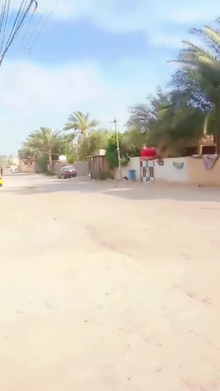 السلام عليكم بيت للبيع
سند 25 مساحته 100م طابقين 
الطابق الارضي بلوك الطابق الثاني طابوك
بيت حديث وجاهز مناقصه شي 
وجهه على شارع عرضه 10م مخدوم بالكامل 
موقعه حي جابر مسافه قريبه من الشارع العام 
السعر 55 وبي مجال بسيط للتنويه
 البيت يرهم مراوس بمساحه اكبر 
للاستفسار على الخاص او على الرقم 
*********** موجود واتساب
