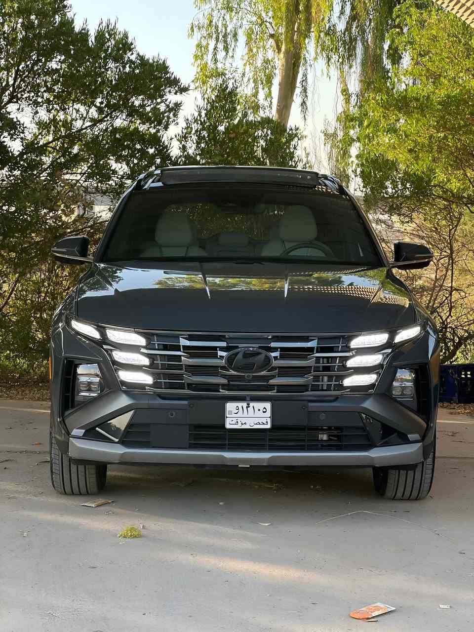 Hyundai Tucson 2025 Limited
المواصفات : 
داخل ابيض ملكي 
4 كامرات 360 
حساسات 360
كشنات اماميه تدفئه تبريد الخلفيه تدفئه 
خزن ميموري 
كشنات كهرباء 
بنوراما 
رادار امامي خلفي 
قيادة ذاتيه 
تنبيه الخروج عن المسار 
اوتو بارك 
اوتو بريك 
جنطه كهرباء 
مواصفات اللمتد المعروفه 
المحرك : 
2.5L 
الحادث : صبغ بنيد وباب الخلفيه جهة اليمين وباب الصدر بارد 
للاستفسار : ‭0771 712 9070‬
