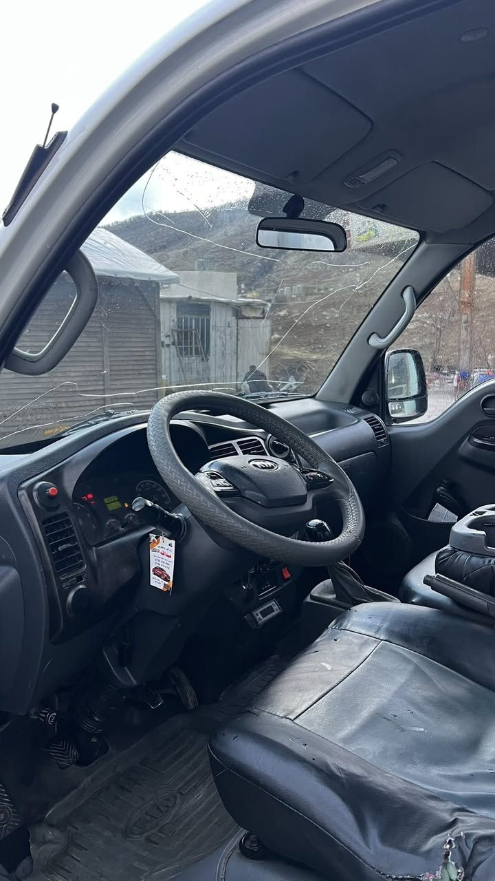 کیا دوتەنی مۆدێل ٢٠١٦ حجم ٤٠٠٠ عادی کابینە بیلاد رەقەم و سەنەوی تا ٢٠٣١ نوێیە تەحویل وەکالە بە شەرت
گێر و مەکینە بە شەرتە ئەکسل و تەقە و رەقە بە شەرتە 
رەقەم موبایک؛***********
***********
