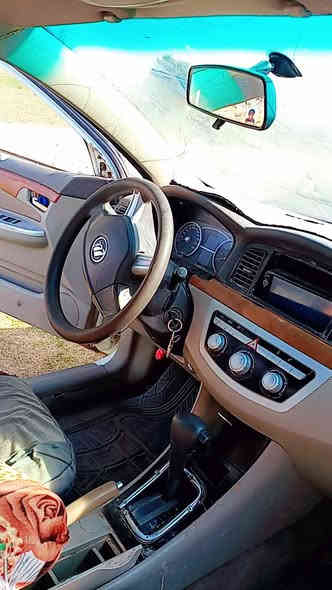 السلام عليكم سياره لڤيان موديل 2011 حبل گير محرك كورلا شرط السعر 14ورقه وبيها مجال بسيط /***********
