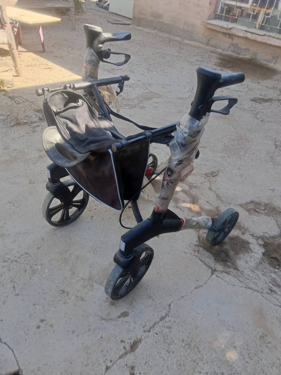 عربانه جديده ما مستخدمه بريكات وكامله بعدها ب ليلون قيم واخدها متواجد بل فيس


**إذا كنت صاحب هذا الإعلان وتريد حذفه لأي سبب، رجاءا أرسل رسالة إلى الدعم الفني**