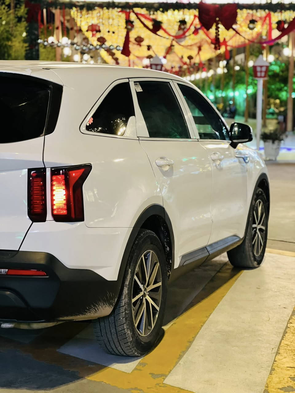 السلام عليكم
سورنتو 2023 للبيع 
وارد امريكي  ضربته خشم الجاملغ الأيمن وبارد بالباب الأيمن 
بدون تبديل رقم بابل  عنوان بابل نادر الثانيه
للاستفسار الاتصال على الرقم ***********
