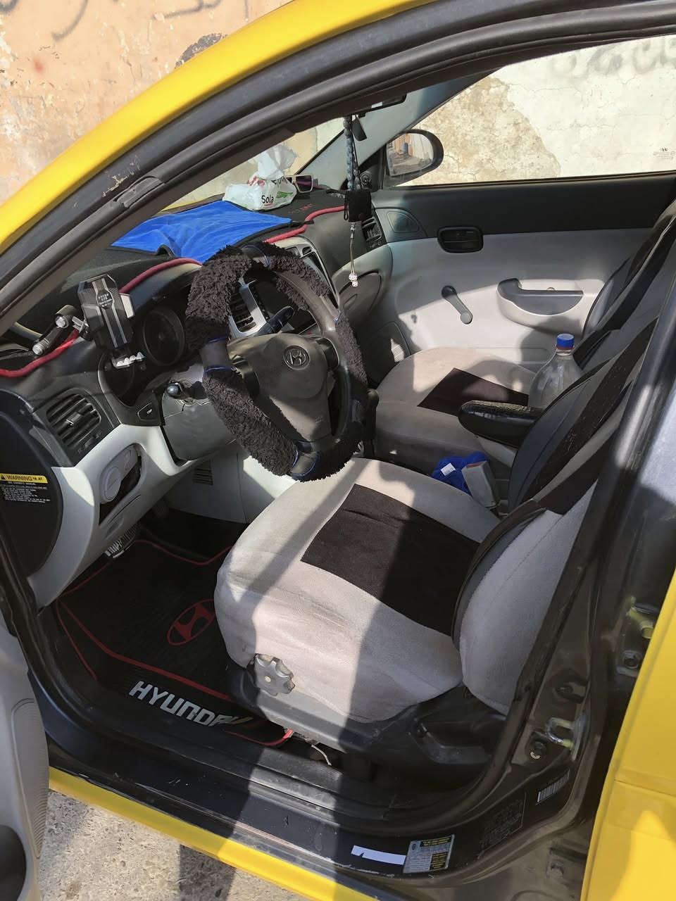 من رخصه الأدمن ؟ اكسنت 2009 كير  محرك شرط كير اوتماتيك  كابون بانزين بيها رقم بغداد مشروع وطني تخم تايات جديد حداديه صبغ جديد شرط محرك 16 حادثها جاملغ امامي بدون دواخل هيئه صفر غرامات صفر سياره احله من الصور السعر 88 بيها مجال لاتصال  ‭0751 228 5233‬ بي واتساب مكانها موصل ايسر تحويل ثاني يوم
