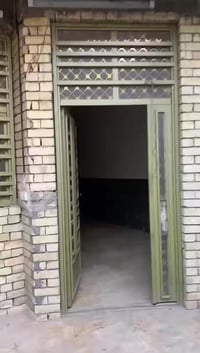 قرب مكتب الزعيم • ١٥٠م • جديد