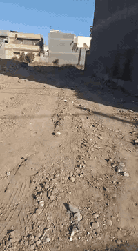 قطعة ٢٠٠ متر مميزة في شارع علي يوسف الحواس (خلف شركة الافراح للاثاث)
الواجهة 12.5 متر ونزال 16 متر متوفر خدمات (ماء/كهرباء/ مجاري)  بنص الولاية
للتواصل مع صاحب الارض
واتساب ***********
