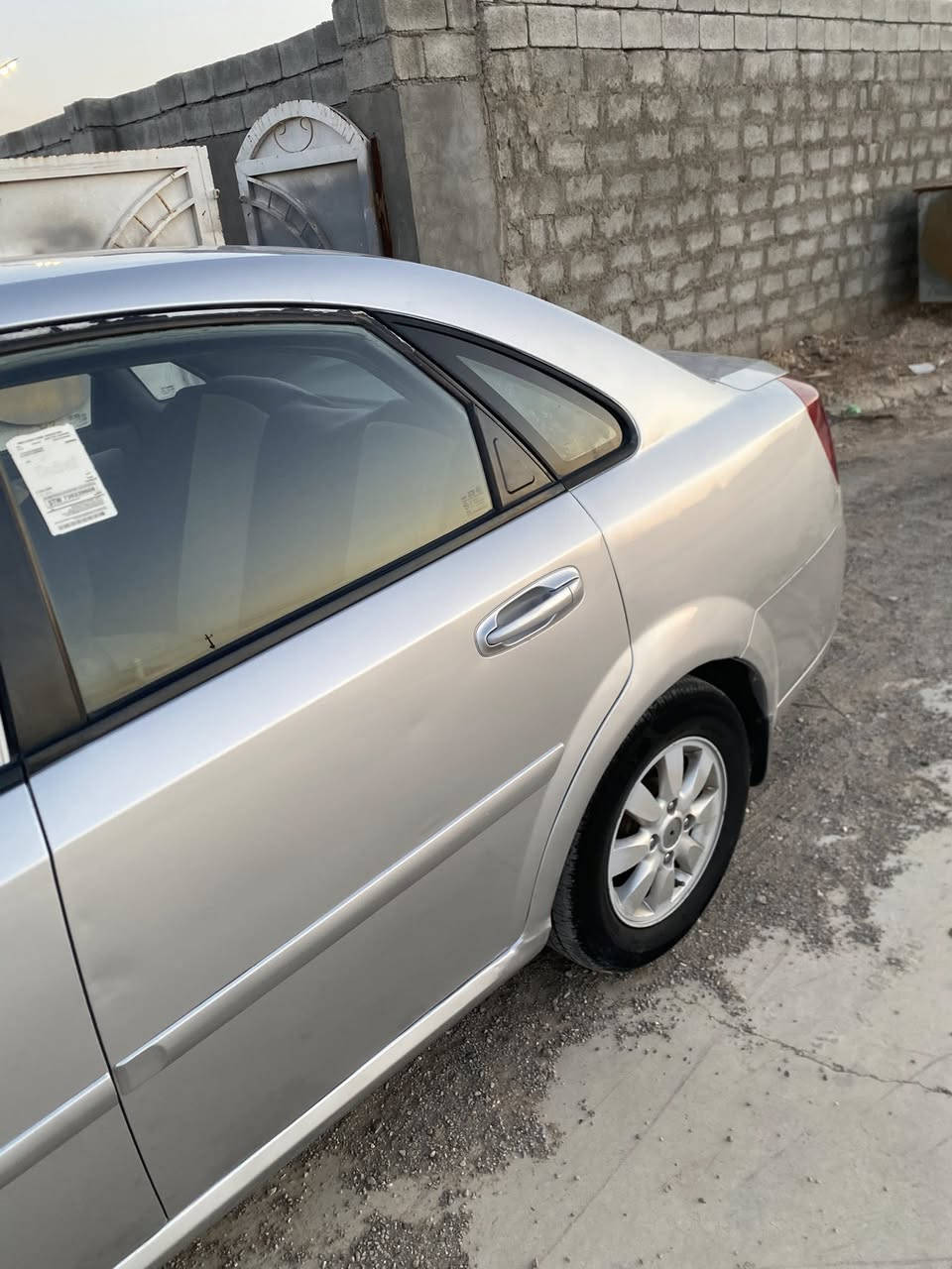 اوبترا علامة دايو لاستي محرك و كير وتبريد فول رقم ديالى السيارة كان بيها دوسات بيها خياس سويتهم وصبغتها عام بسب الجراد وللجماليه السياره بدون ضربه و كلش حلوه داخلها حلو و مفروشه جلد محرك 1600 محتاجه زوج تايرات خلفيه 
السعر 60 وبيها مجال


**إذا كنت صاحب هذا الإعلان وتريد حذفه لأي سبب، رجاءا أرسل رسالة إلى الدعم الفني**