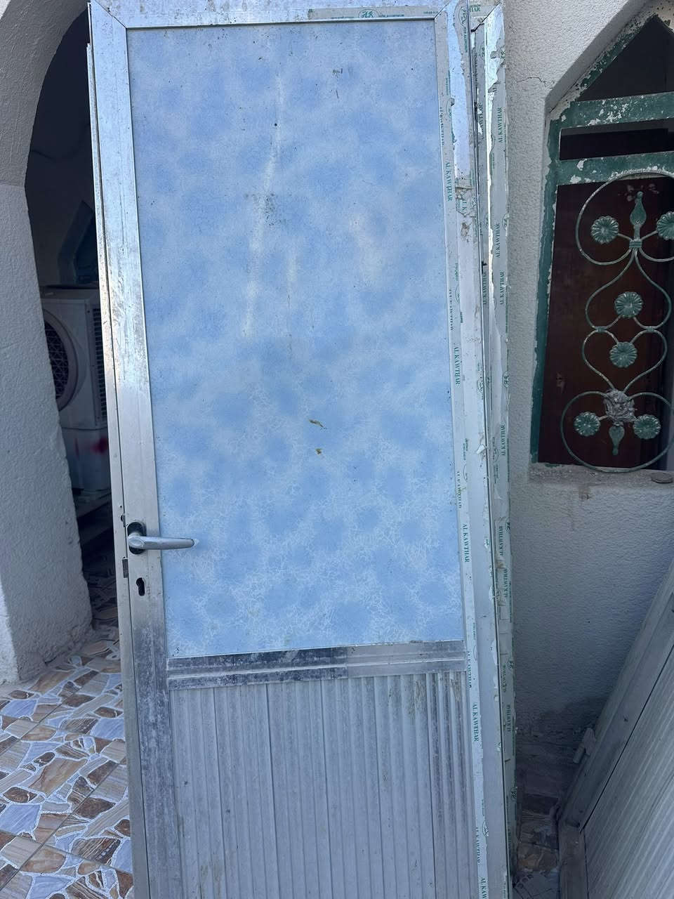 بيبان المنيوم للبيع مع چراچيب***********رقمي
