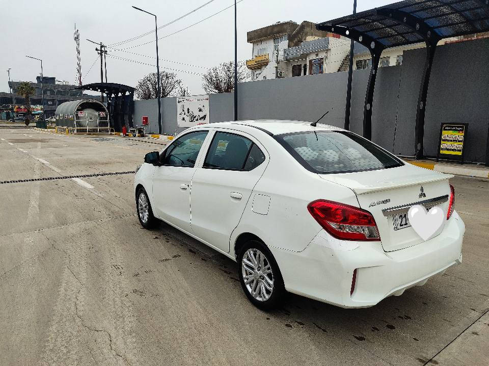 مستەربوشی میراج یابانی مۆدێل 2022 بۆ فرشتن.
گێر ئۆتۆماتیک 
شاشە و کامێرا و تعدیل سرعە
دووپارچەی بۆیاخی دوبەی هەیە
 بێ ناوگرتن 
ئیرباگیشی نەتەقیوە
سۆنەرەکەیم داناوە 
هەموو شتێکی بەشەرت
هیچ مەسروفێکی تێدانیە و سەیارەی دەستی خۆمە
هایدرۆلیکی گێڕ و تایەم تازە گۆڕیوە
سەنەوی تا 2029 تازەیە 
 هەزار ڕۆشتووە 50
نرخ 100$ معامەلە
ژمارەی مۆبایل ***********
شوێن سلێمانی. السليمانية, العراق
