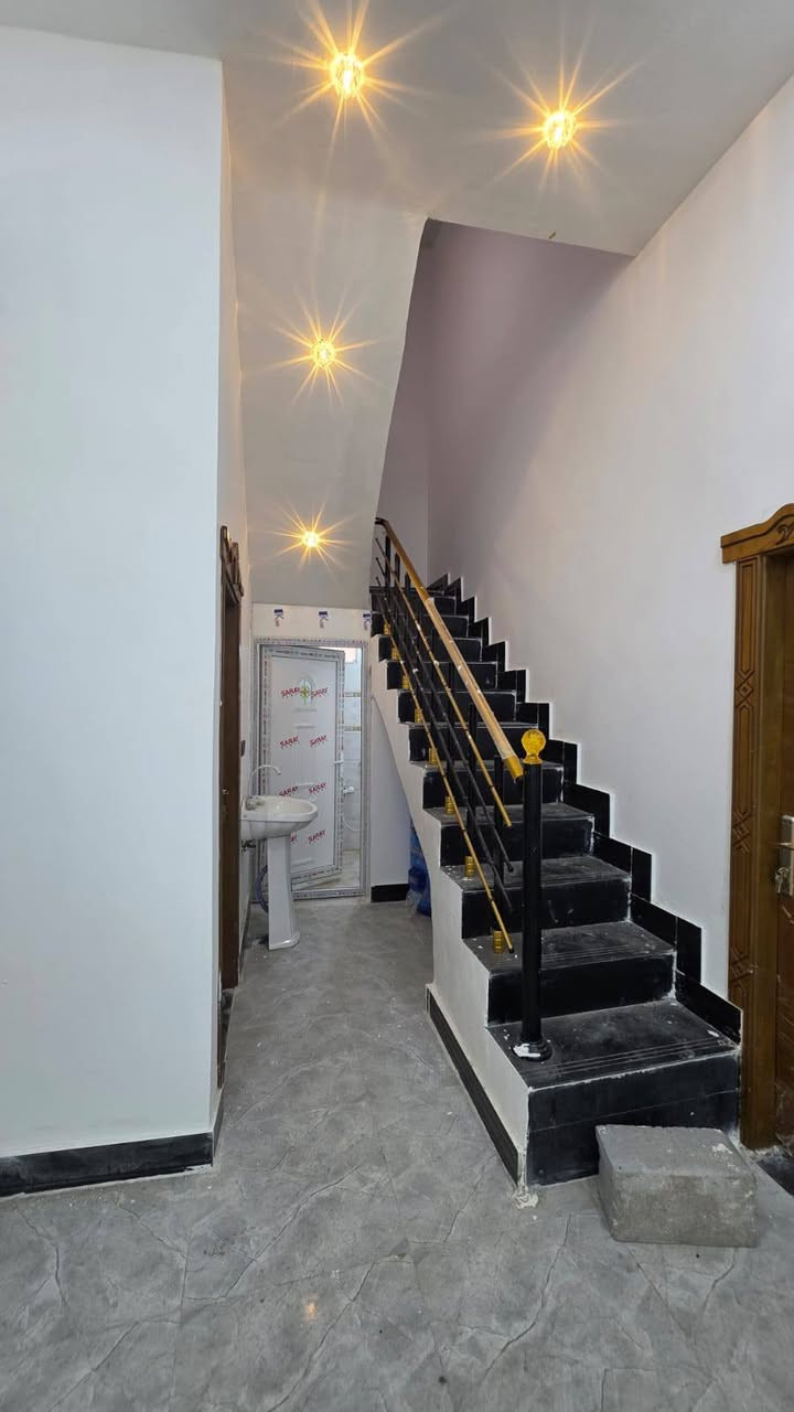 🏡 دار للبيع – جاهز للسكن

🎯 المساحة: 100 متر ركن على شارع 10 متر 

📜 الطابو: زراعي عراقي سند 25
📍 العنوان: البصرة – أبي الخصيب – ابو گوصره 

المواصفات:

غرفتين نوم
صالة 
مطبخ
دوانية
صحيات
جميع الخدمات متوفرة

💰 السعر:  58  مليون وبي مجال اتصل وتدلل

📞 للاستفسار:***********
