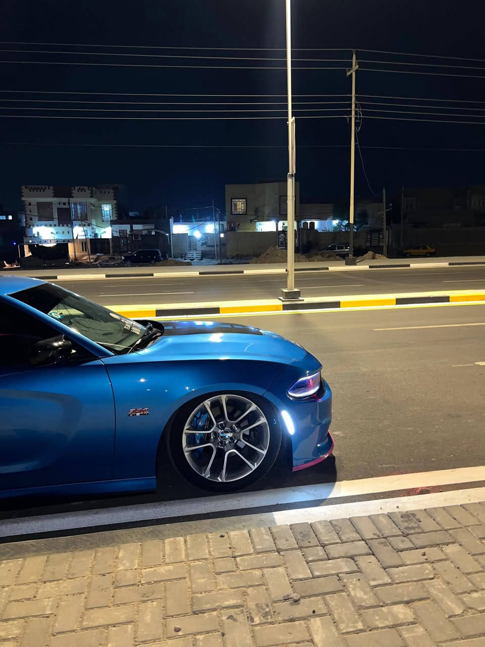 السلام عليكم جارجر مديل ١٨ مرمزه ١٩ فول الفول كفاله سياره عده دعاميه الاماميه فقط صور الحادث بل منشور محرك ٥٧٠٠ عليه برمجه وصوت يخبل عليه جوبلس وبيه اشتي باور يعني انته تتحكم بل صوت بل رموت وبسمي سياره تحويل ثاني يوم رقم جديد دولي وسياره احله من صوره  رقم راعيه ***********/***********
