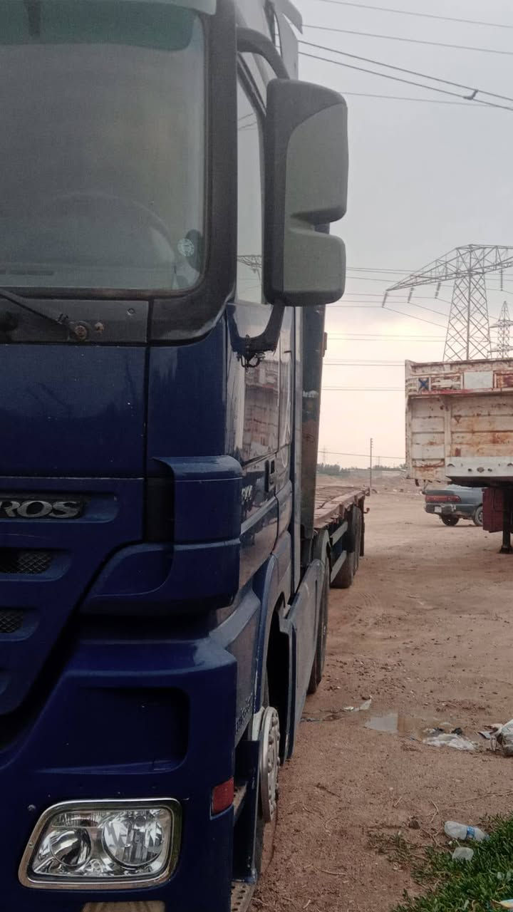 اكتروز مديل 2005 مكينه 1844 كير كلج فول مواصفات كامره حساس رتايدر عربانه مربوطه عليه رقم سليمانيه تحويل سنويه لل28 تخم تاير جوبلس سياره جاهزه للعمل مكاني البصره *********** السعر 260 وبيه مجال
