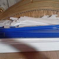 من رخصه صاحب الكروب عندي هذن الرفوف جديد مامستخدم اخذتهن 360 ااريد بيع...