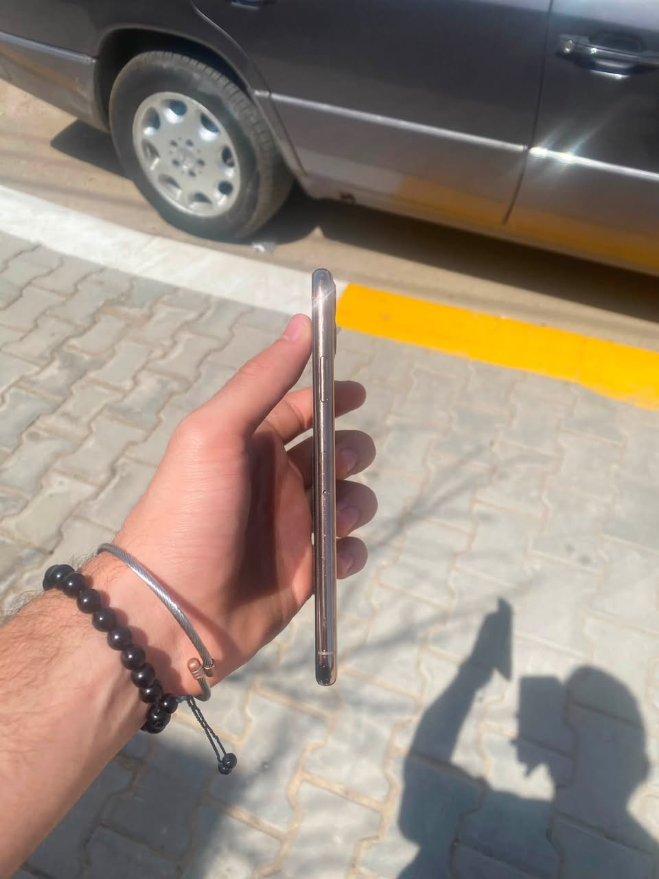 سلام عليكم ايفون 11 برو ماكس
الجهاز وتر برووف مامفتوح ولا داخل صيانه ابد 
نظافته فوك ال90 
ذاكره 64 
وبطاريته 75
الشراي يخابرني وبخدمتة ***********
