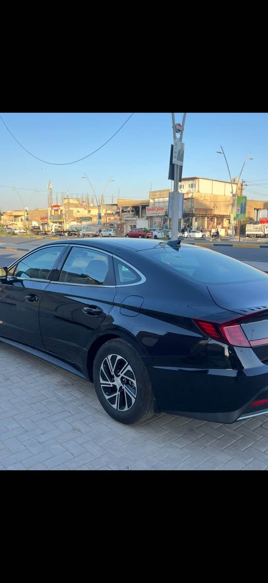 سوناتا 23 هايبرد ماشية 88 الف كيلو
ضرر بابين فقط بدون دوسه بدون تكمة
السيارة نص فول ، تبريد خلفي، اشاير مري شفتات ، رادارات ، قياده ذاتية ، اوتو هولد
القبلة
السعر ١٧٠ 
*********** البصرة, العراق
