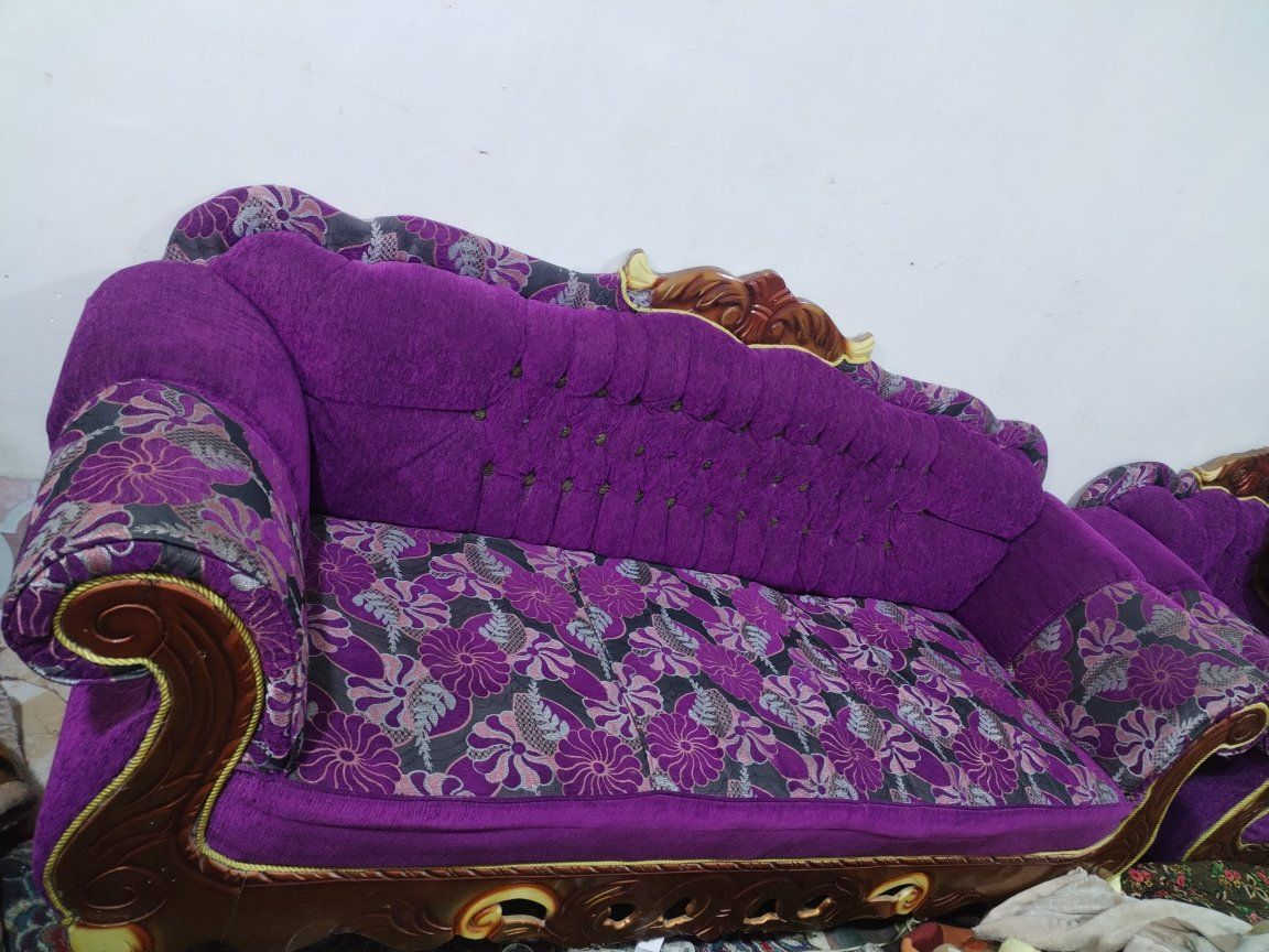 السلام عليكم تخم ١٠ مقاعد حطاطة تكمة ثقيل نظيف جدا بدون اضرار السعر ٢٥٠ وبي مجال قليل للاستفسار خاص اوالاتصال على الارقام التالية ***********
*********** فلوجة قرية المختار
