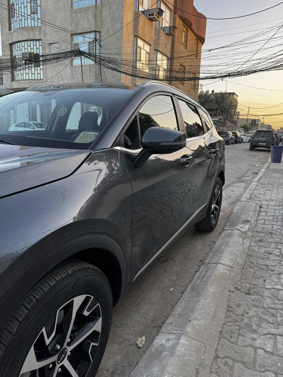 السلام عليكم
سبورتج فيلي 2024 للبيع رقمها كربلا
 السيارة فول اوبشن عدا البانوراما مواصفاتها
بصمة وتشغيل عن بعد
شاشة جبيرة متصلة
كشنات جلد وكهرباء
رادار امامي وخلفي
لايت ابيض
فور ويل 
محرك ٢٥٠٠
اوتو ستوب
اوتو هولد
تدفئة كشنات
حساسات
سيارة جديدة صدر وتايرات جديدة بلعافية عل الياخذها ماشية  37 الف حادثها خفيف جاملغ وبنيد فقط صور الحادث بلمنشور 
عارضها 205 وبيها مجال بسيط

0781 999 9709
