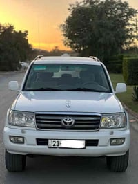 لاندكروز  ٢٠٠٥ فول مواصفات سنويه بأسمي داخل بيجي المرغوب سلايت روف ٣ ق...