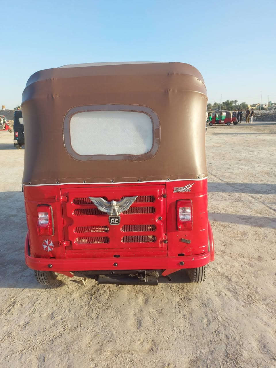 تكتك موديل 18 اوراق اصولي تكتك نضيفه معمره مصبوغه عام السعر 3700 وبيها مجال مكاني بابل القاسم ***********
